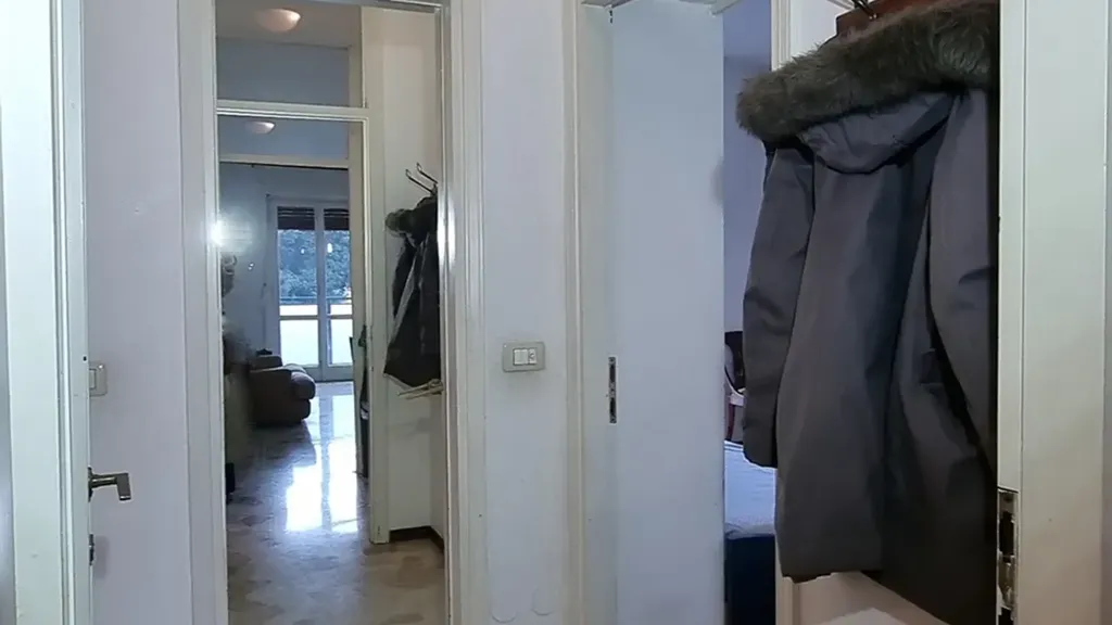 hallway_entrance