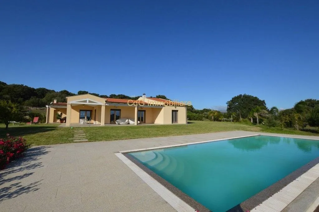 Bassein - Contemporary Villa with Pool in Telti, Sardinia