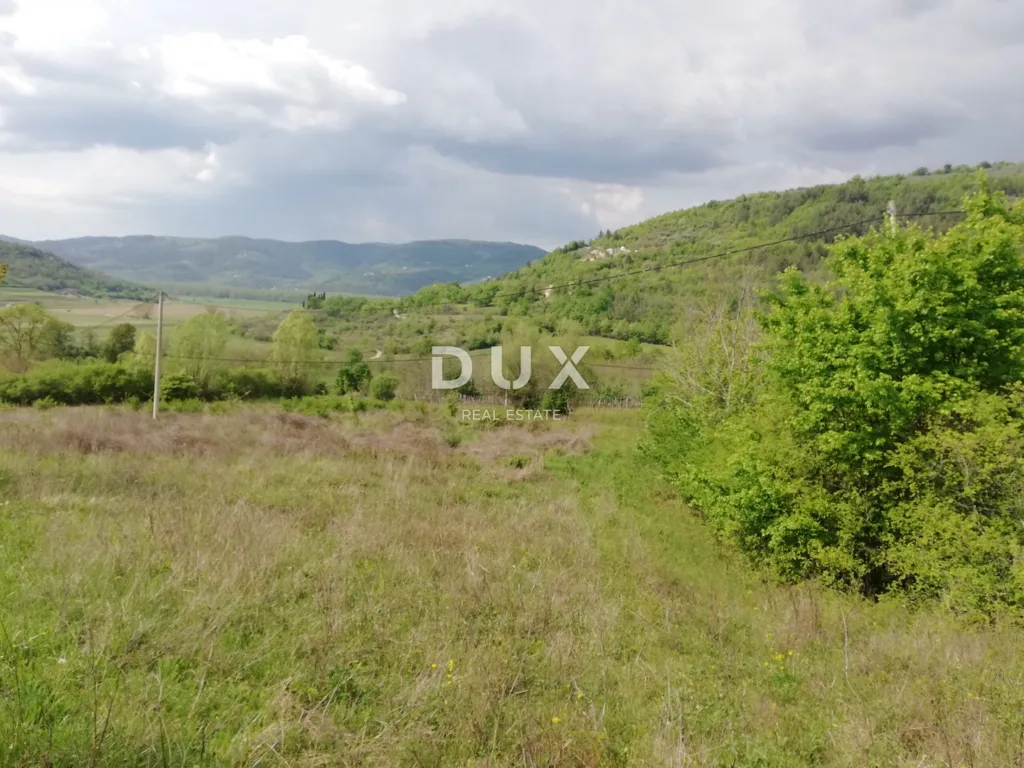 Aed - Mixed-Use Land with Historic View in Motovun