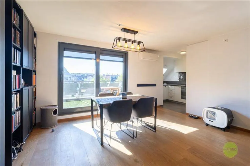 Salle à manger - Appartement avec Terrasse et Piscine Solaire à Tessenderlo
