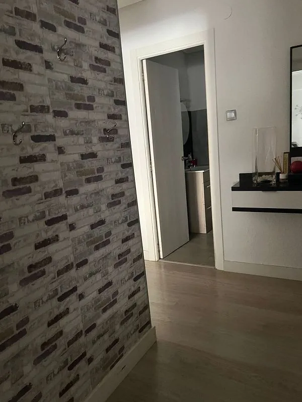 Entrée - Modern Penthouse with Terrace in Cuenca Centre
