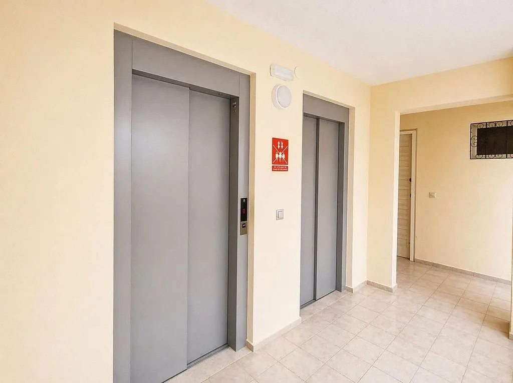 hallway_entrance