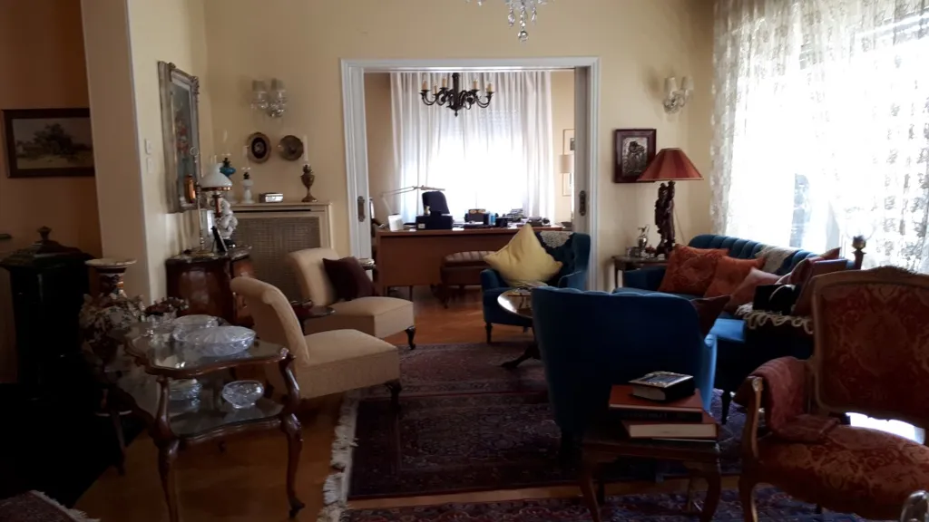 Elutuba - Flat with Fireplace in Athens Centre