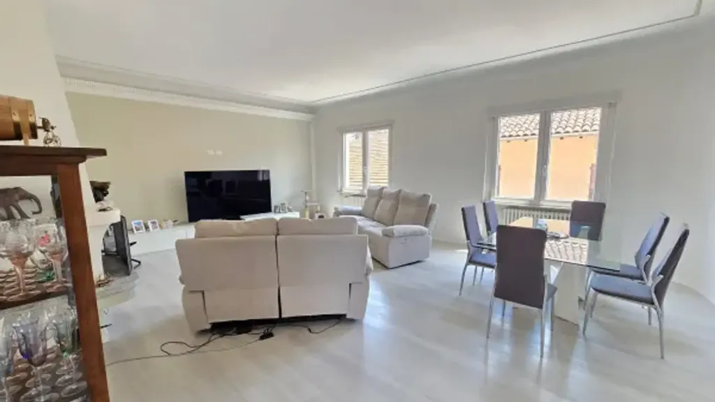 Soggiorno - Appartamento ristrutturato con terrazza a Galliate