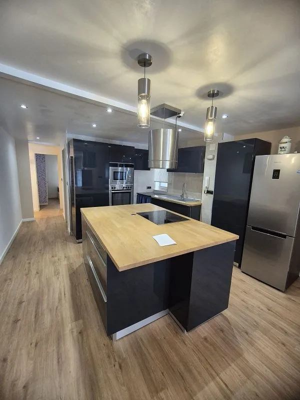 Cucina - 2-Bedroom Flat with Balcony in Orriols