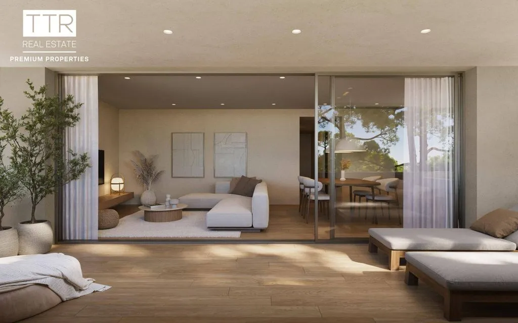 Luxury Beachfront Apartment in Salou