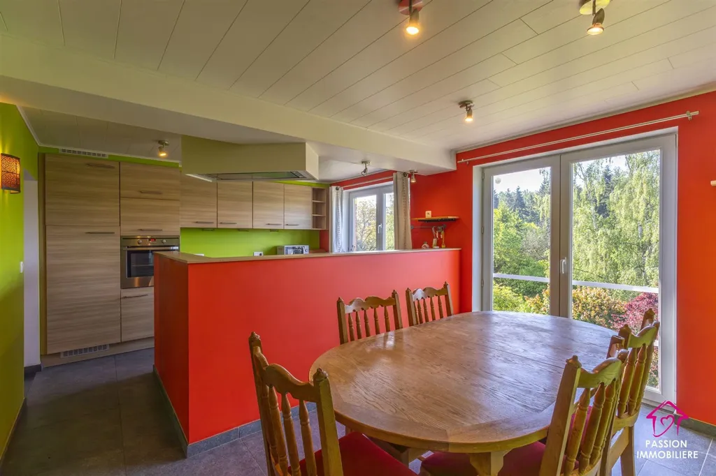 Söögituba - Spacious House with Japanese Garden in Hanzinne