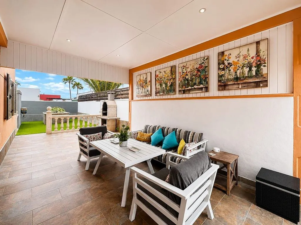 Terrasse - Villa with Pool on Golf Course in Antigua