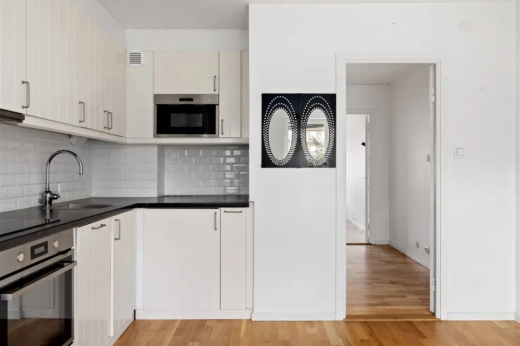 Cuisine - Apartment with Balcony in Uppsala