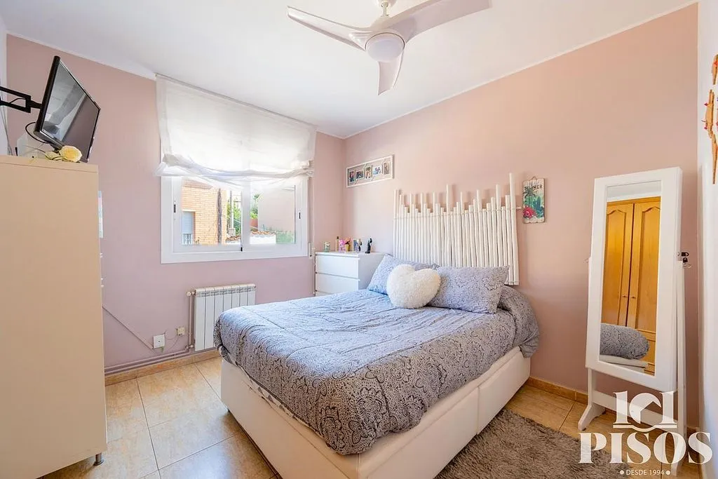 Terraced House with Balcony in Ca n'Oriol