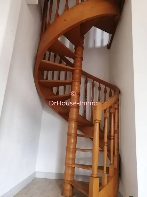 Stanze - Multi-Unit Building with Balcony in Brive-la-Gaillarde