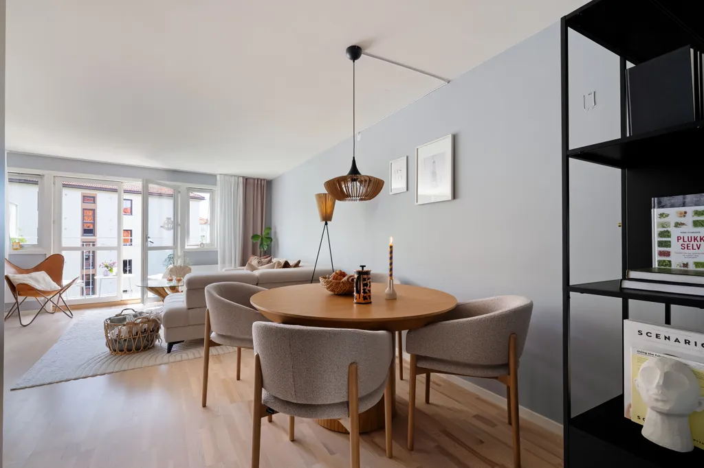 Söögituba - 2-Bedroom Apartment with Balcony in Oslo