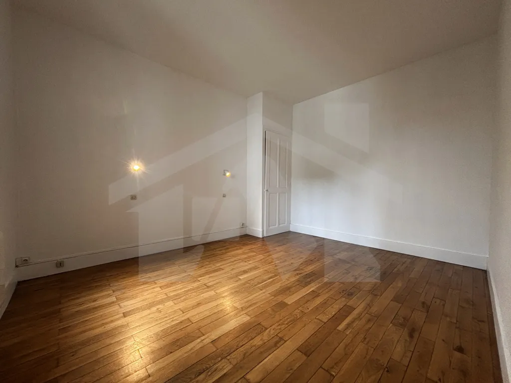 Pièces - Appartement T3 rénové avec balcon à Grenoble