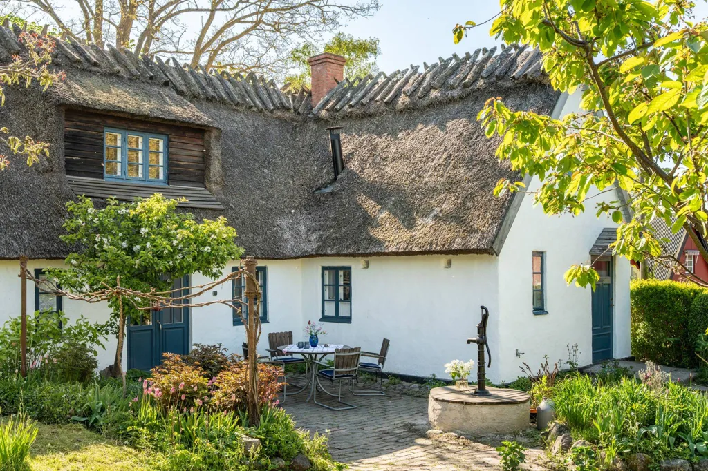 Extérieur - Villa with Classic Veranda in Svedala