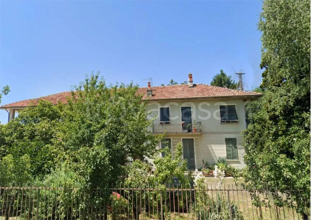 Välivaade - Ground Floor Apartment with Garage in Castellamonte