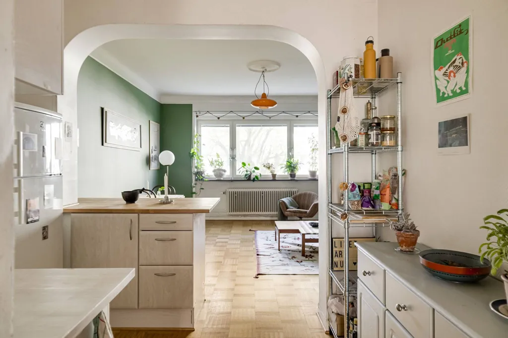 Cucina - Open-Plan 2-Bedroom with 1930s Charm in Malmö