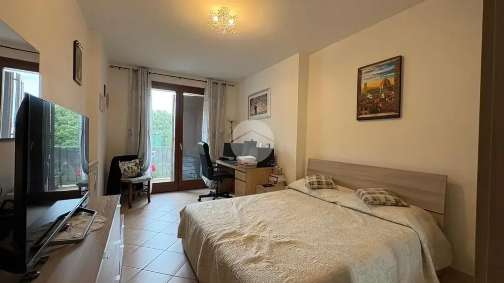 Bedrooms - Modernised Two-Bedroom Apartment in Florence