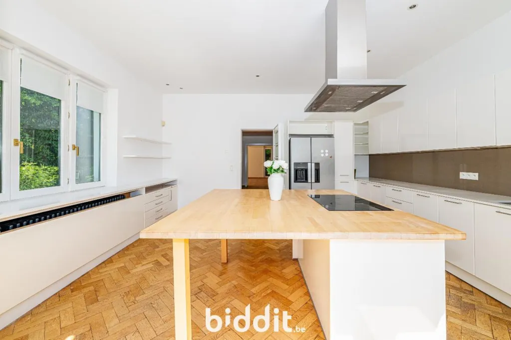 Köök - Exceptional House with Spacious Garden in Uccle