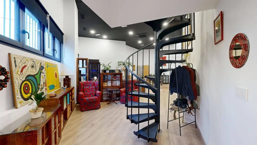 Pièces - Modern Loft with High Ceilings in Murcia