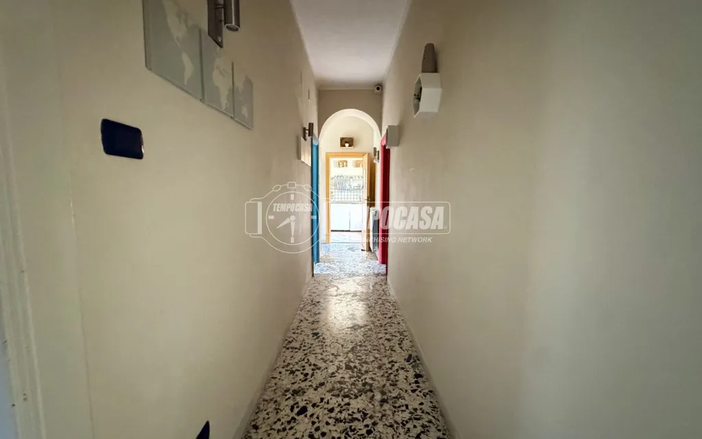 Hallway - Apartment with Balcony in Caserta Centre