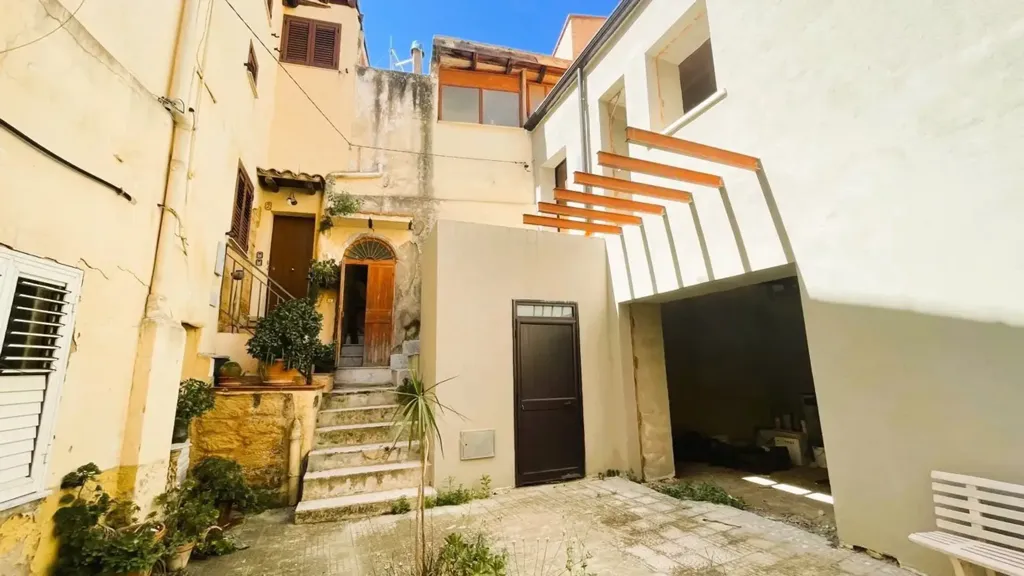 Garden - Cielo/Terra Apartment with Sea View in Agrigento
