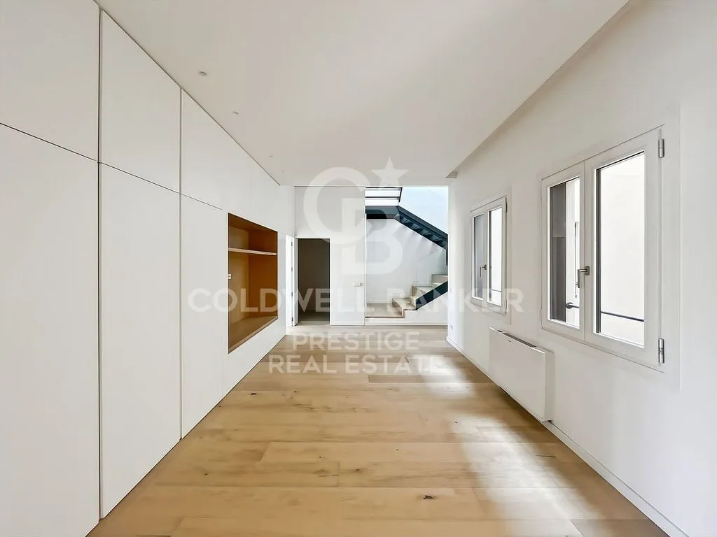 Entrée - New Apartment with Lift in Eixample