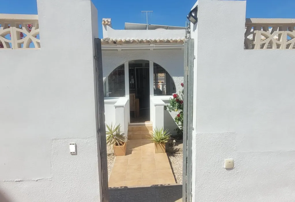 Välivaade - Fortuna-Style Villa with Pool in Camposol, Mazarrón
