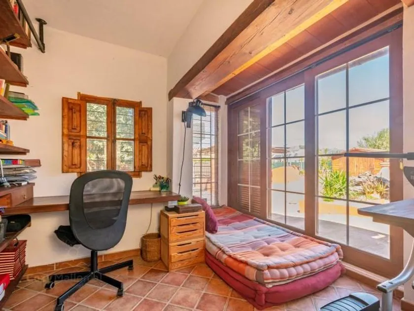 Bureau - Chalet with Pool in Bunyola, Mallorca