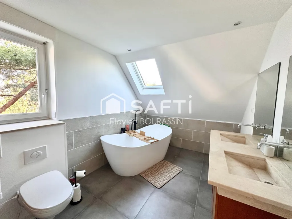 Vannitoad - Villa with Pool in Lingolsheim