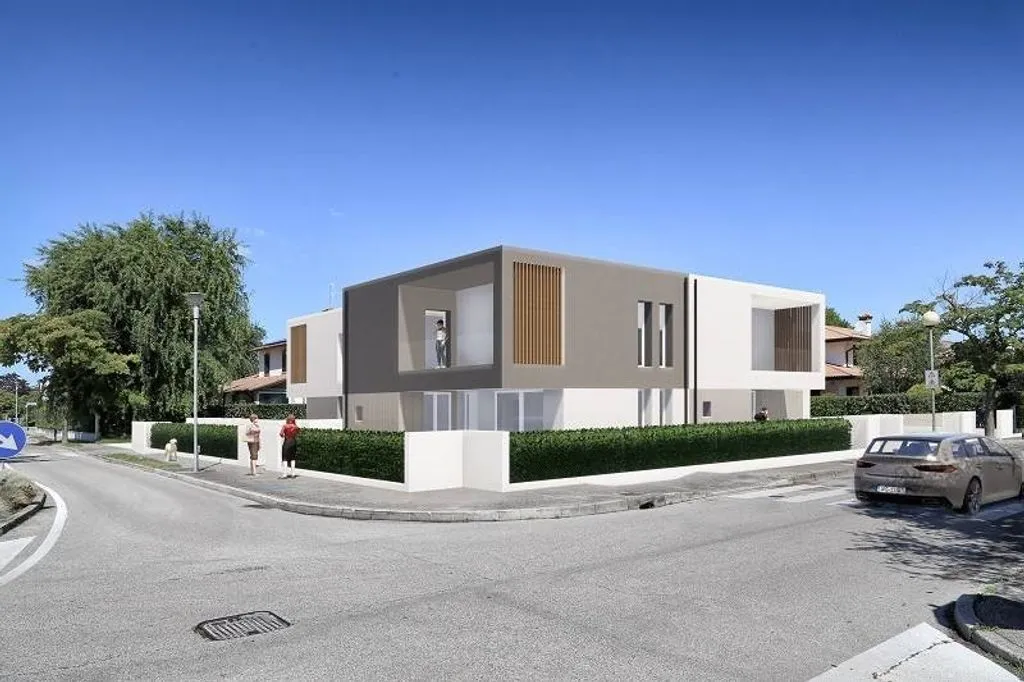 New Villa with Private Garden in Bibione