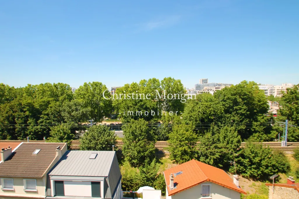 Aed - 2-Bedroom Apartment with View in Issy-les-Moulineaux