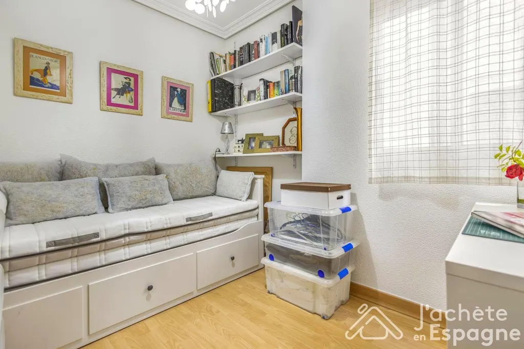 Magamistoad - Charming Flat with High Ceilings in Alicante Centre