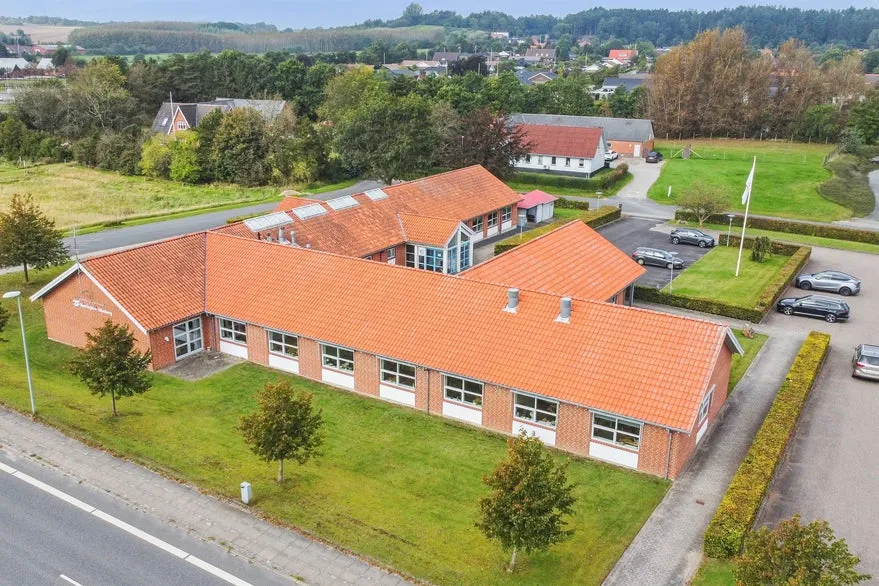Vue aérienne - Commercial Property with Expansion Potential in Bjerringbro