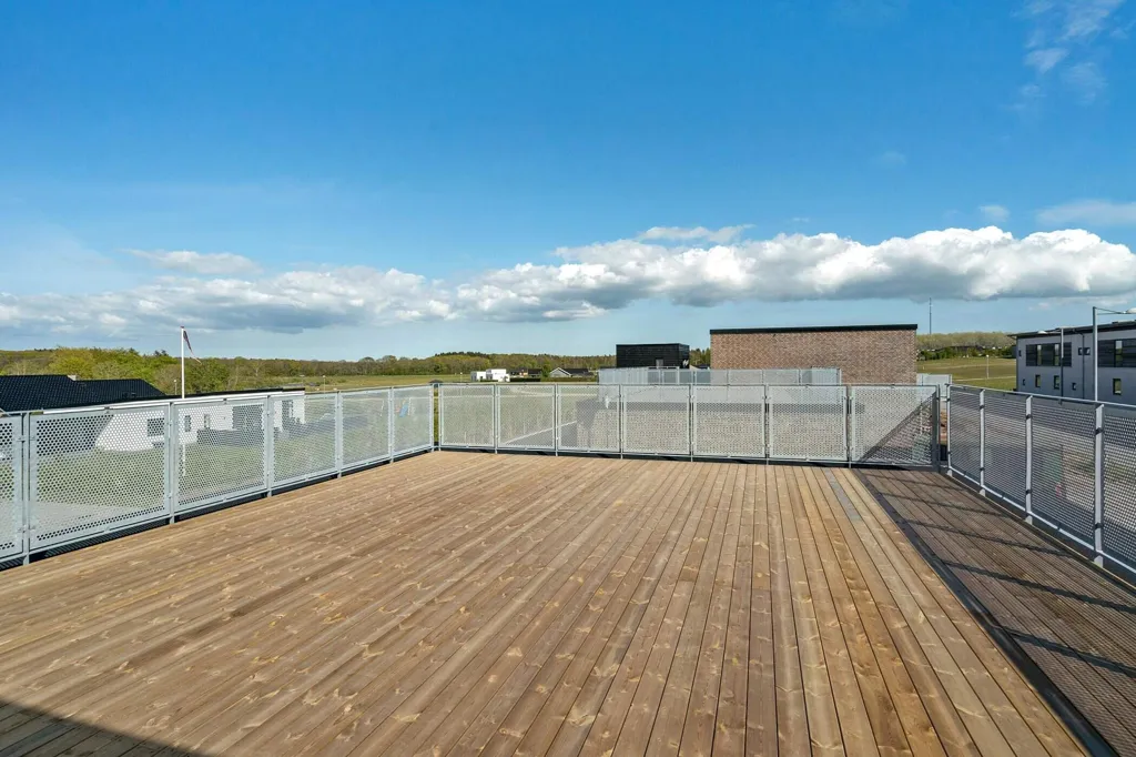 Terrasse - Modern Apartment with Terrace in Brønderslev