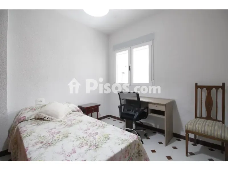 Bedrooms - Furnished Flat with Lift in Granada Centre