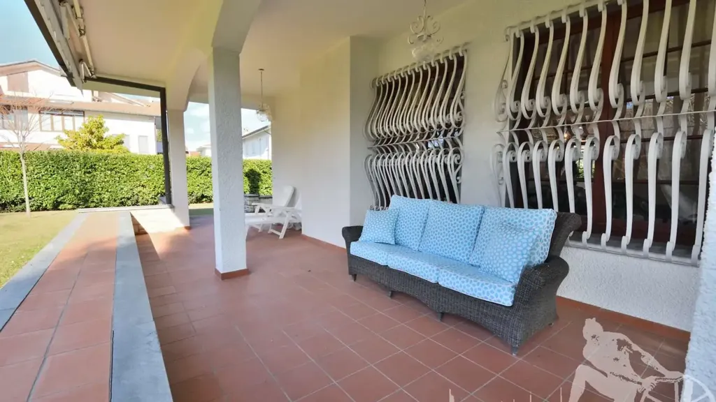 Terrass - Villa with Garden in Forte Dei Marmi