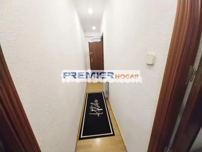 Entrée - Apartment with Terrace in Ciudad Lineal