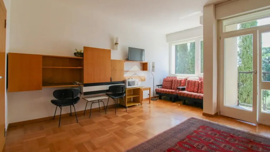 Soggiorno - Studio Apartment with Lake View in Gardone Riviera