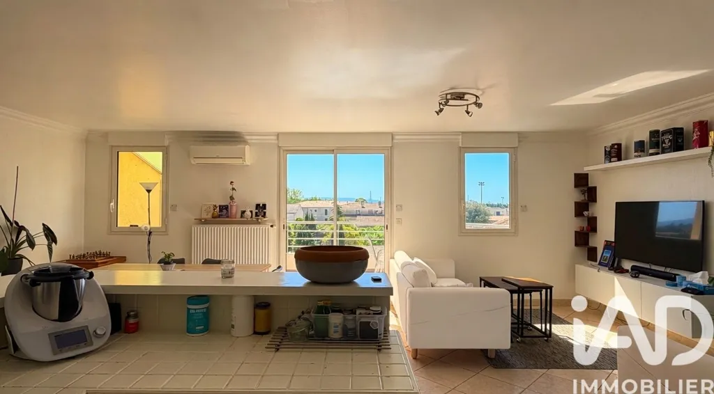 Séjour - Appartement avec Terrasse et Vue à Monteux