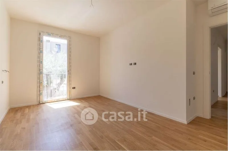 Pièces - Newly Built Apartment with Balcony in Monserrato