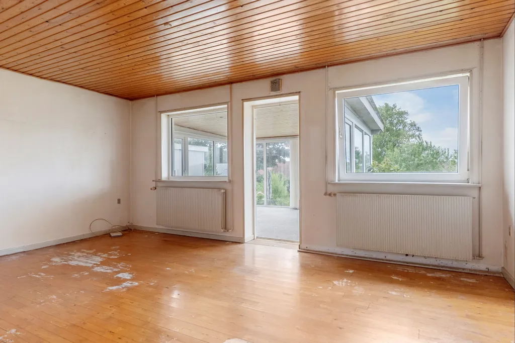 Rooms - 1962 Villa with Garden in Kongerslev