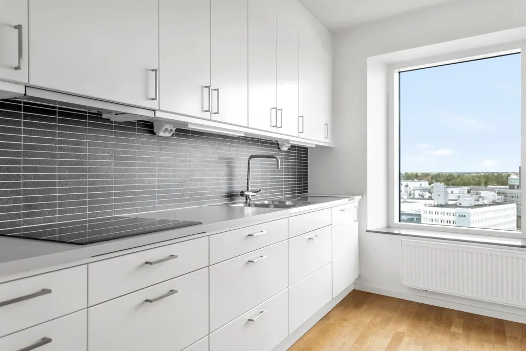 Cuisine - Apartment with South-Facing Loggia in Kista