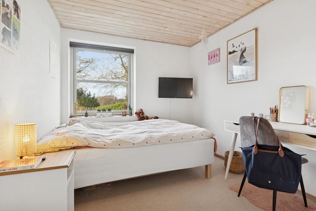 Magamistoad - Architectural Villa with View in Kokkedal