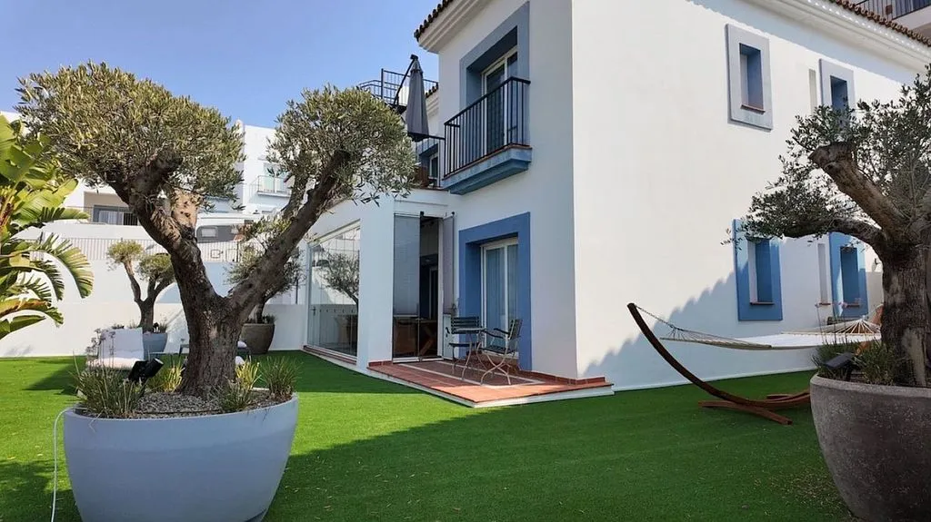 Jardin - Luxury Apartment with Pool in Pueblo Paraíso