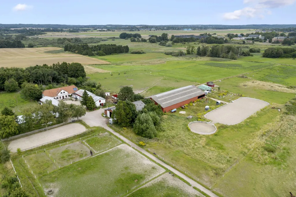 Vue aérienne - Farmhouse with Riding Facilities in Stenløse