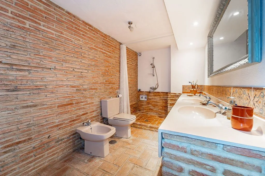Bathrooms - Apartment with Pool and Terrace in Cabo Pino