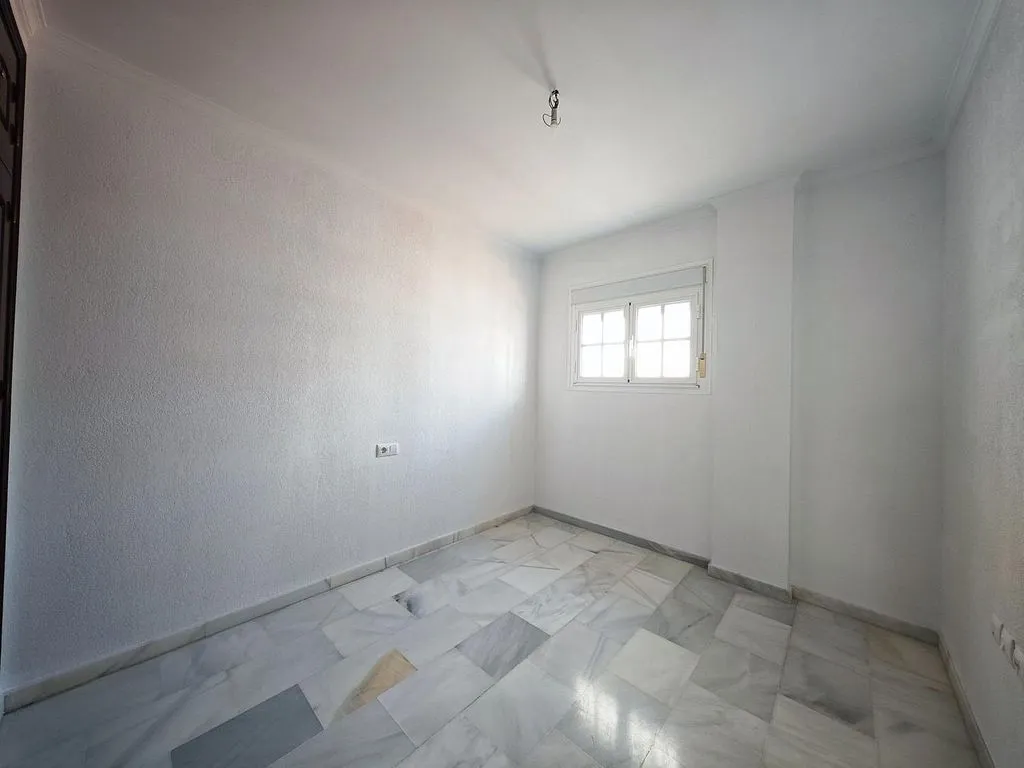 Rooms - Apartment with Balcony in Urban Centre, Chiclana