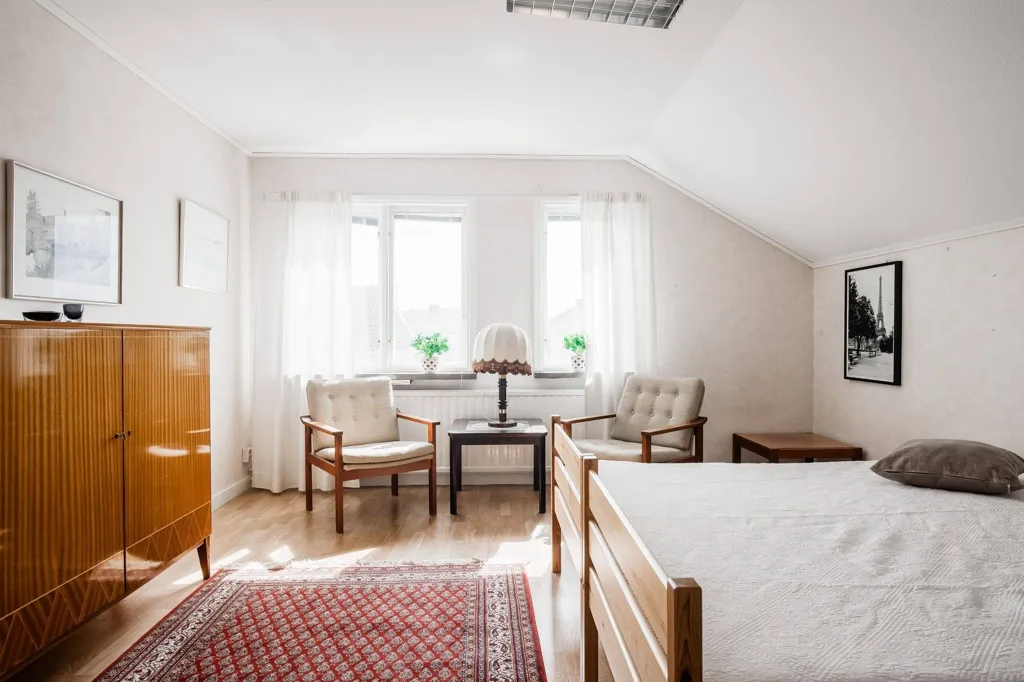 Chambres - Detached Property with Waterfront Proximity in Gluntgatan