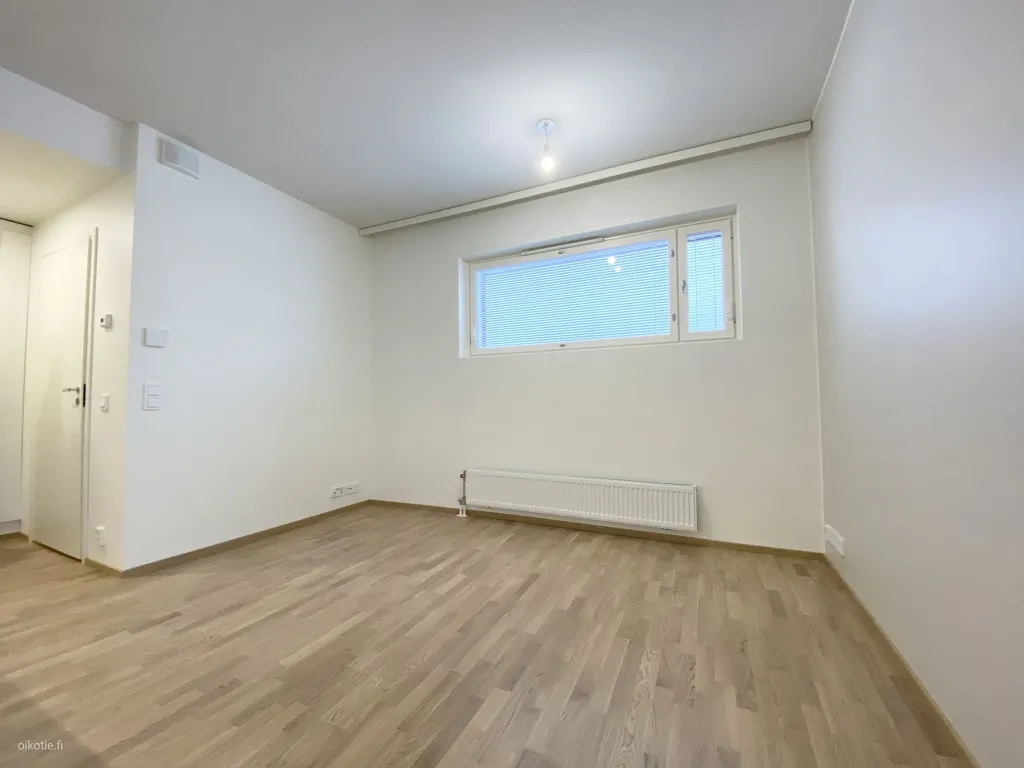Pièces - East-Facing Balcony Flat in Tampere