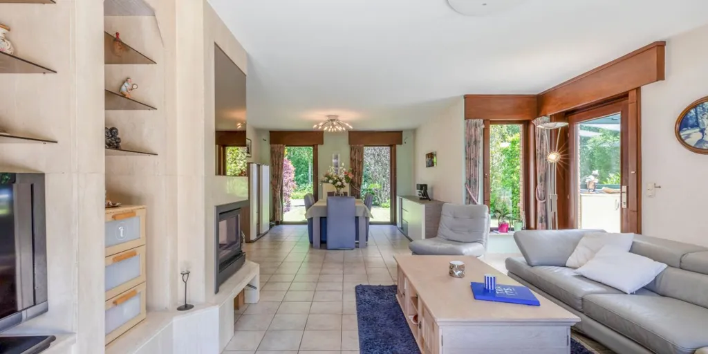 Séjour - Villa Rénovée avec Jardin à Merelbeke